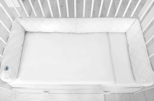 2-in-1 - baby nestje quilted - snake kussen bumper - white – afbeelding 2