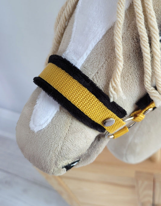 The adjustable halter for Hobby Horse A3 - honey yellow with black furry – afbeelding 2