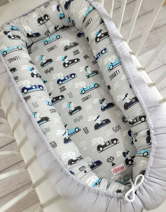 Baby nestje Dubbelzijdige Premium Cocoon for infants BOBONO- gray rabbits – afbeelding 2