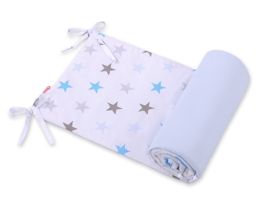 Universal bumper for cot - gray -blue stars – afbeelding 1