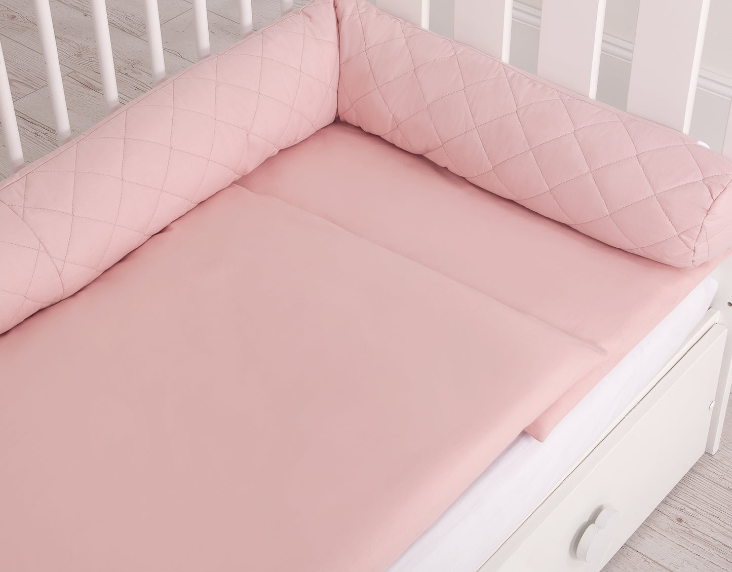 2-in-1 - baby nestje quilted - snake kussen bumper - pastel pink – afbeelding 3
