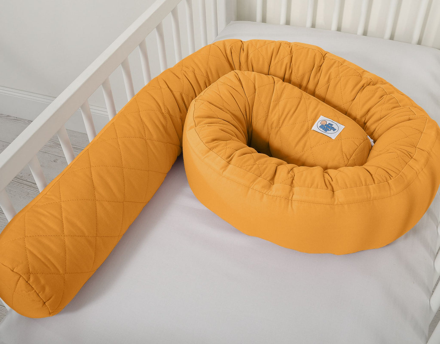 2-in-1 - baby nestje quilted - snake kussen bumper - honey yellow – afbeelding 4