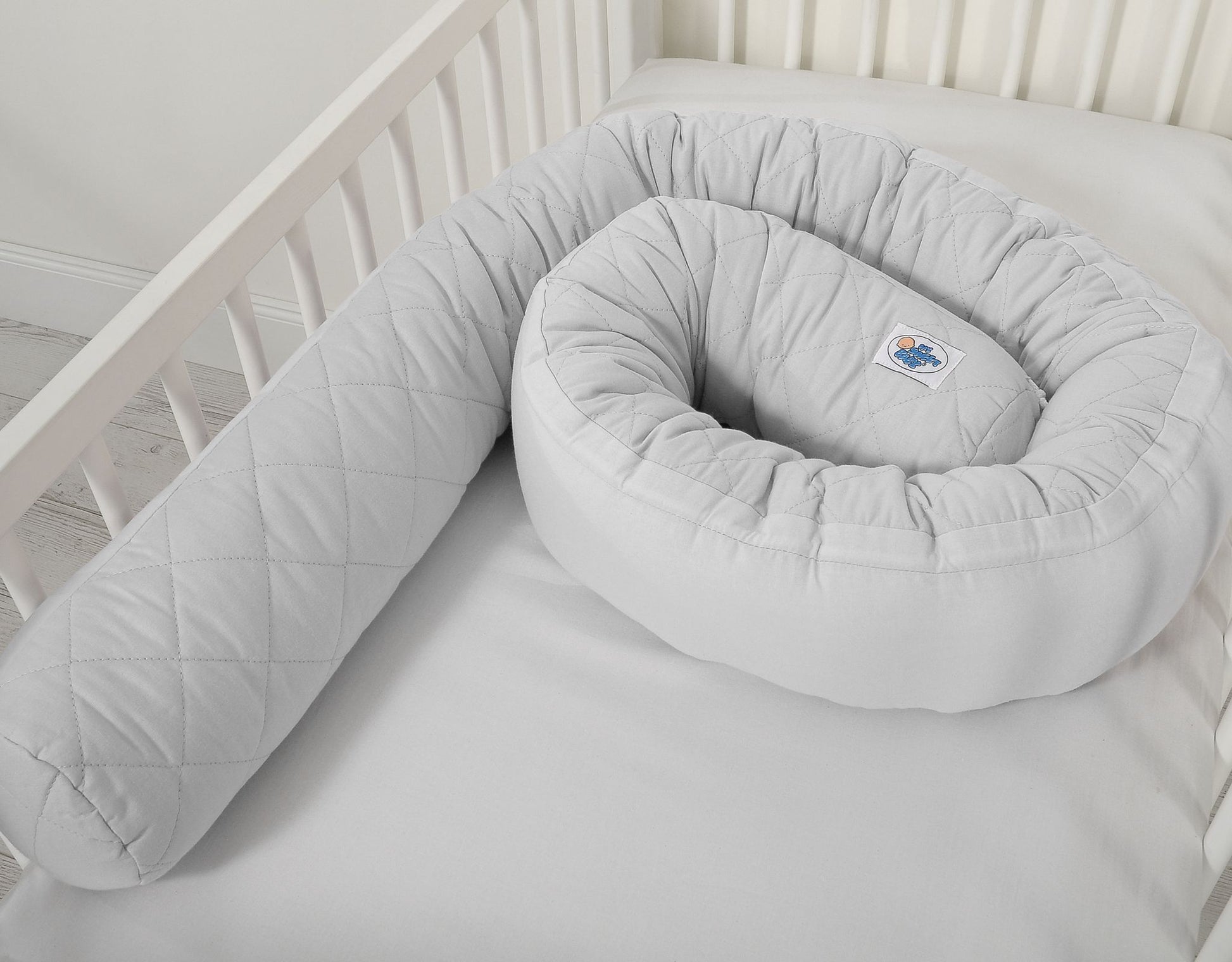 2-in-1 - baby nestje quilted - snake kussen bumper - gray – afbeelding 4