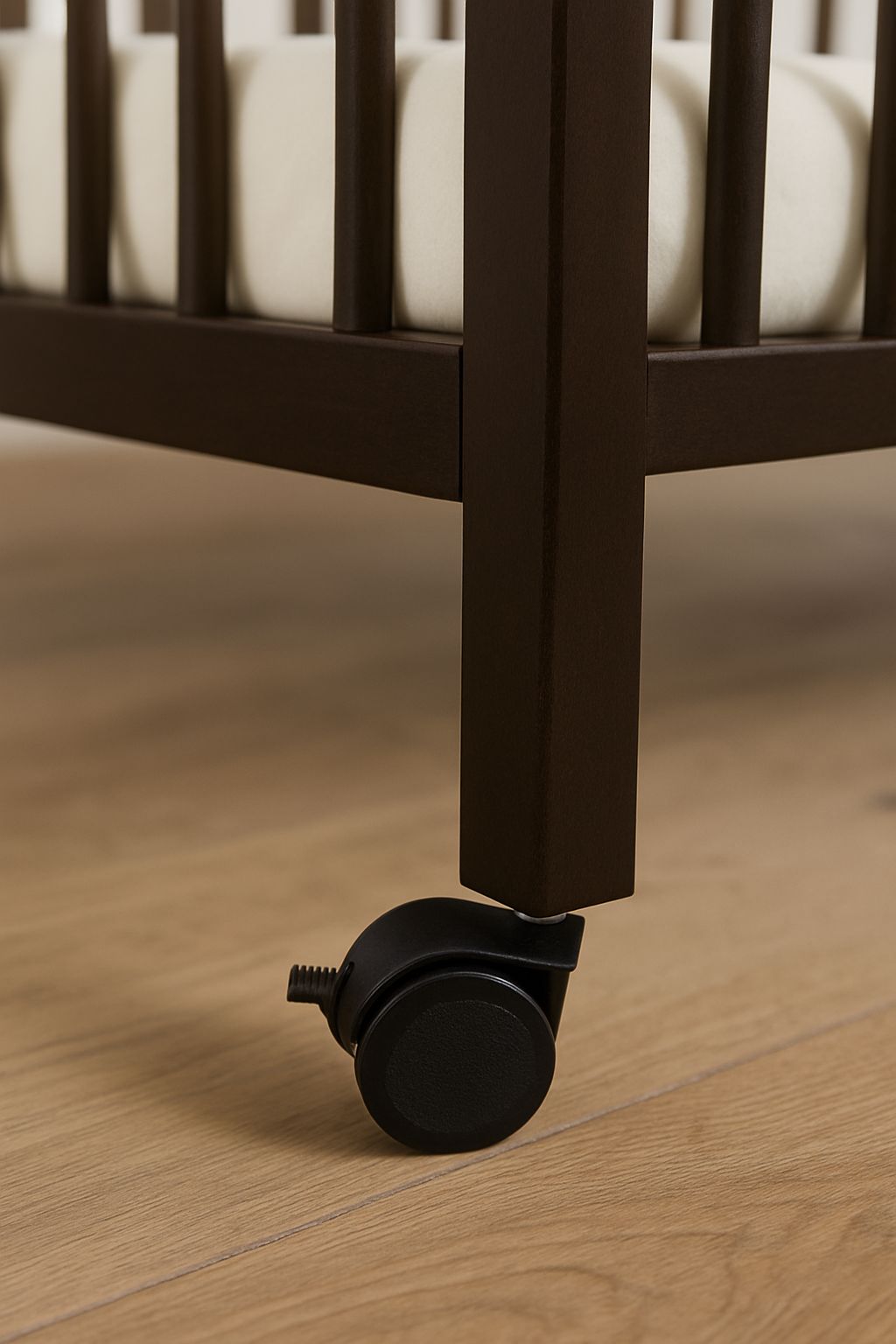 Baby cot castors - set black 4 pcs – afbeelding 3