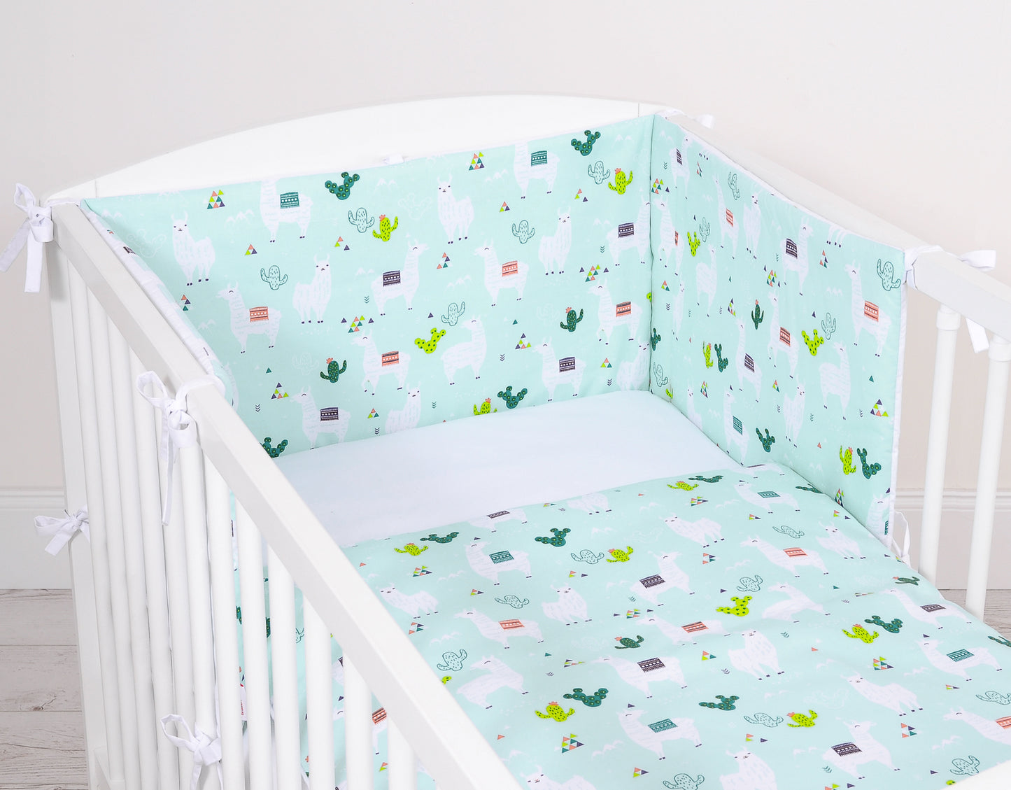 Universal Dubbelzijdige bumper for cot - lama mint/white – afbeelding 2